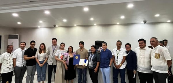 Palanca Awardee Receives Sanggunian Commendation